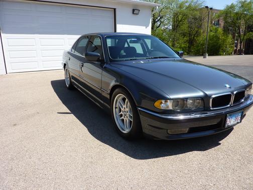 2001 BMW 740 iL