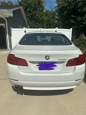 2011 BMW 528 i