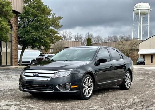 Black 2010 Ford Fusion SE