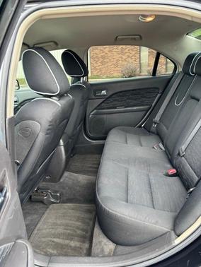 Black 2010 Ford Fusion SE