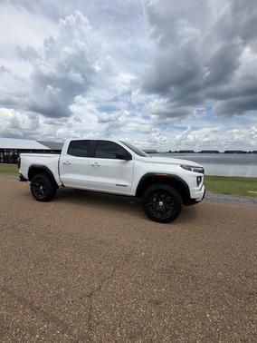 White 2023 GMC Canyon Elevation