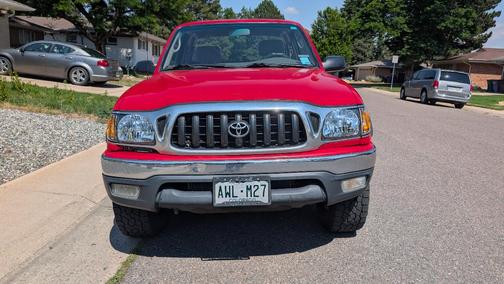 Red 2003 Toyota Tacoma Xtracab
