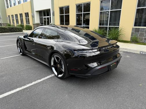 Black 2022 Porsche Taycan Taycan 4S