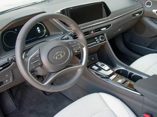 2020 Hyundai SONATA SE