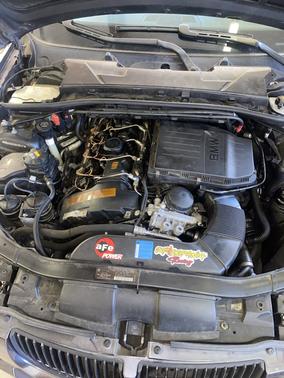 Gray 2008 BMW 335 xi