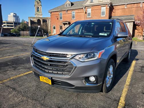 Gray 2019 Chevrolet Traverse LT Cloth