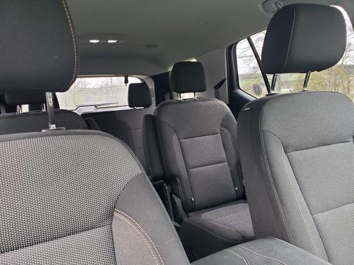 Gray 2019 Chevrolet Traverse LT Cloth