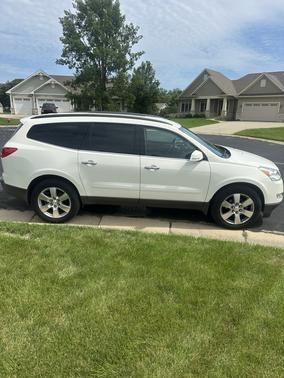 White 2012 Chevrolet Traverse LT