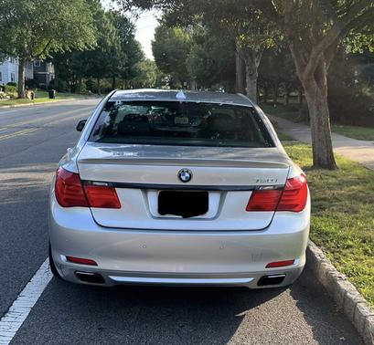 2010 BMW 750 i xDrive