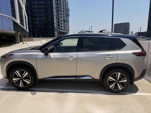 2022 Nissan Rogue Platinum