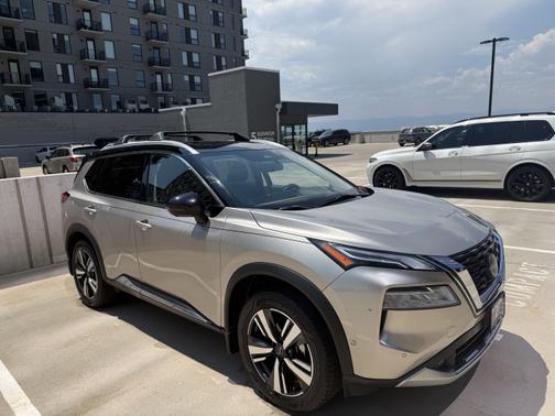 2022 Nissan Rogue Platinum