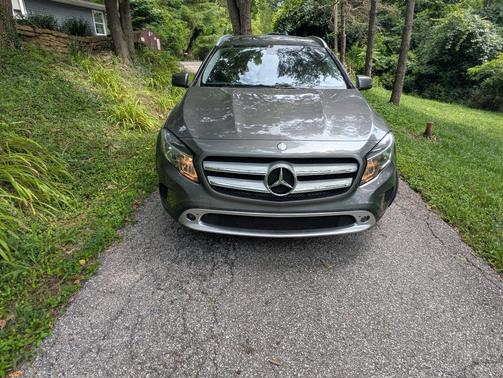 Gray 2015 Mercedes-Benz GLA-Class GLA 250 4MATIC