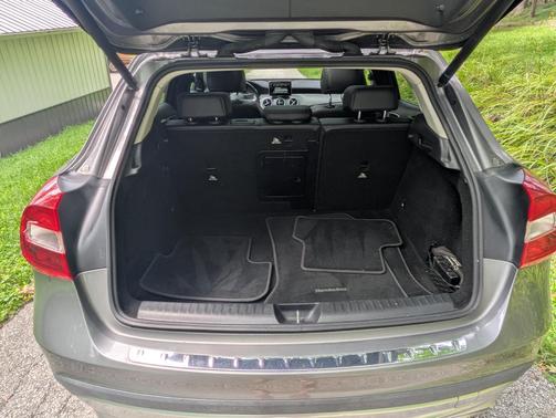 Gray 2015 Mercedes-Benz GLA-Class GLA 250 4MATIC