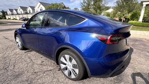 2024 Tesla Model Y Long Range