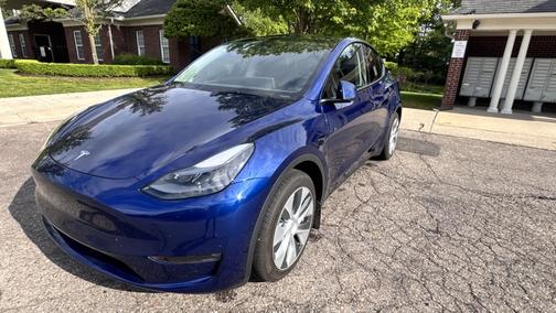 2024 Tesla Model Y Long Range