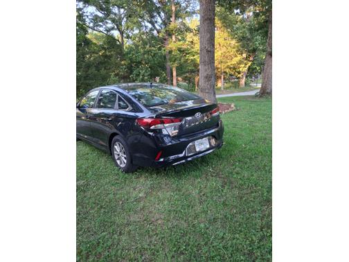 Black 2018 Hyundai SONATA SE