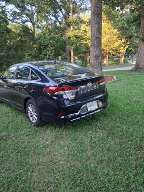 Black 2018 Hyundai SONATA SE