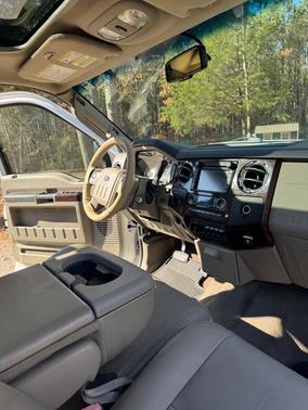 2010 Ford F-250 Lariat Super Duty Crew Cab