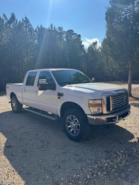 2010 Ford F-250 Lariat Super Duty Crew Cab