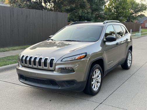 2017 Jeep Cherokee Sport