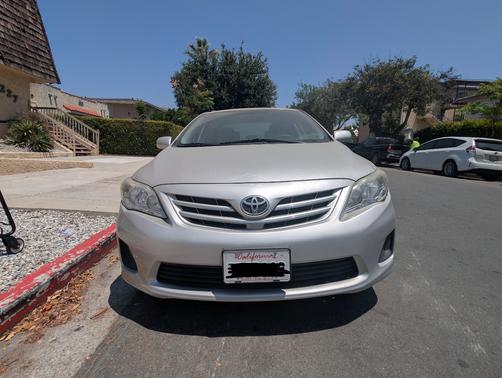 Silver 2013 Toyota Corolla LE