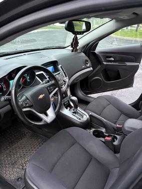 Gray 2014 Chevrolet Cruze 1LT