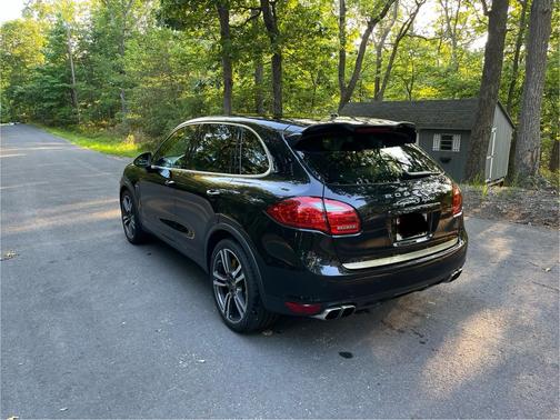 Black 2012 Porsche Cayenne Cayenne S Hybrid