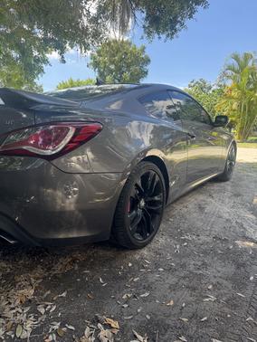 2013 Hyundai Genesis Coupe 3.8 Track