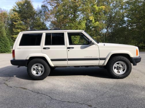 2000 Jeep Cherokee Sport 4WD