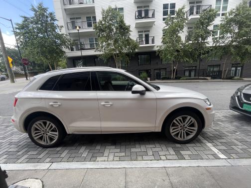 2018 Audi Q5 2.0T Premium Plus