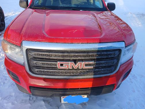 Red 2019 GMC Canyon Base