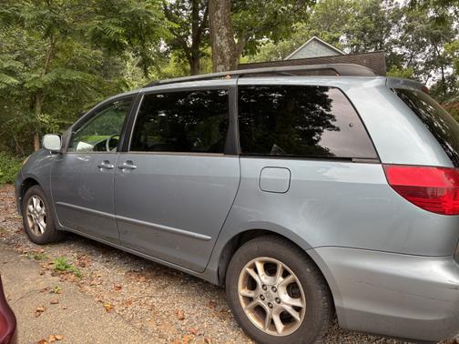 2005 Toyota Sienna XLE Limited