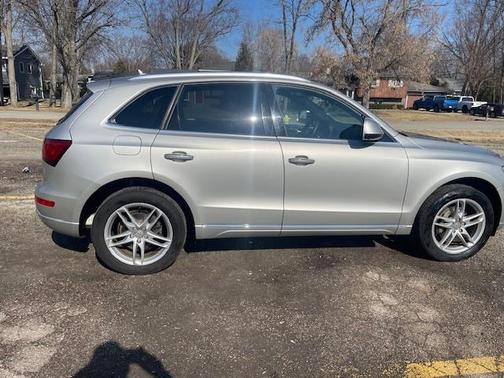 Silver 2016 Audi Q5 2.0T Premium Plus