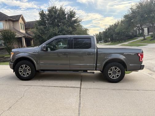Gray 2016 Ford F-150 XLT