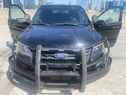 Black 2017 Ford Utility Police Interceptor Base