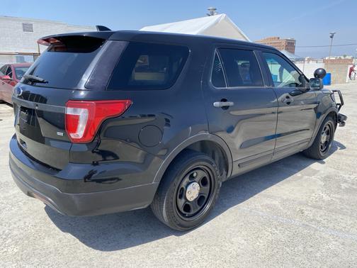 Black 2017 Ford Utility Police Interceptor Base