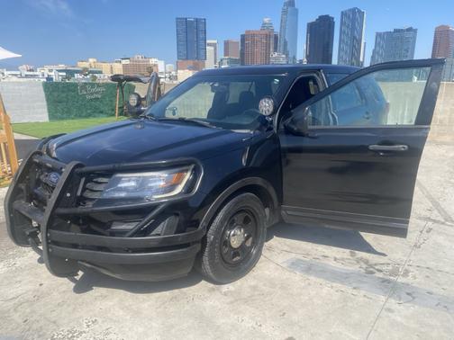 Black 2017 Ford Utility Police Interceptor Base