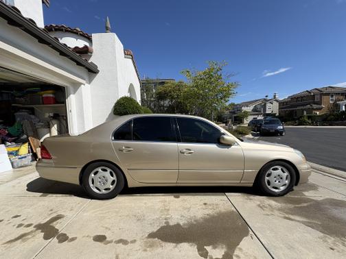 2001 Lexus LS 430 Base