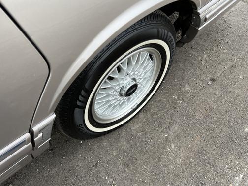 1994 Lincoln Town Car Executive