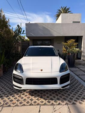 2022 Porsche Cayenne Cayenne GTS