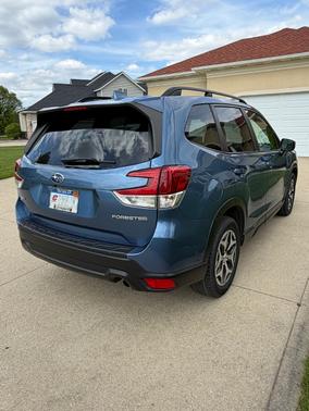 Blue 2019 Subaru Forester Premium