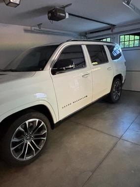 White 2023 Jeep Grand Wagoneer Series III