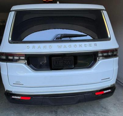 White 2023 Jeep Grand Wagoneer Series III