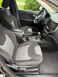 Black 2014 Jeep Cherokee Altitude