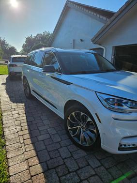 White 2022 Lincoln Aviator Grand Touring AWD