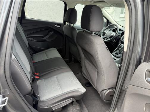 Gray 2016 Ford Escape SE