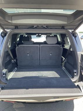 2023 Rivian R1S Adventure Quad-Motor Large Package