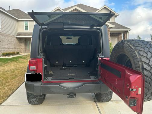2011 Jeep Wrangler Unlimited Sport