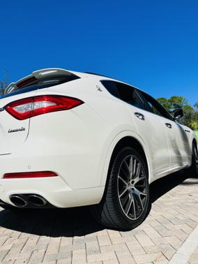 2017 Maserati Levante S
