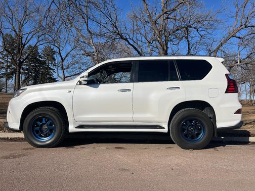 2022 Lexus GX 460 Premium